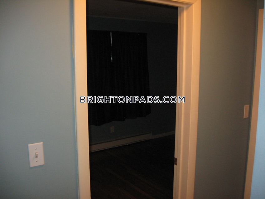 Boston - Brighton - Oak Square - 2 Beds, 1 Bath - Image 11