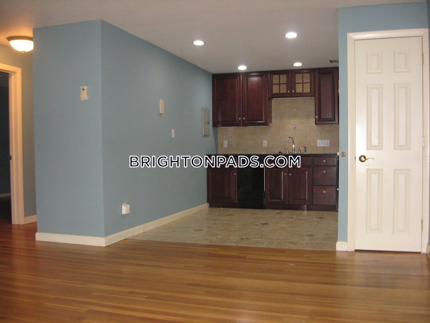 Boston - Brighton - Oak Square - 2 Beds, 1 Bath - Image 7