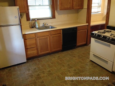 Oak Square - Brighton, Boston, MA - 3 Beds, 1 Bath - $2,950 - ID#5573103