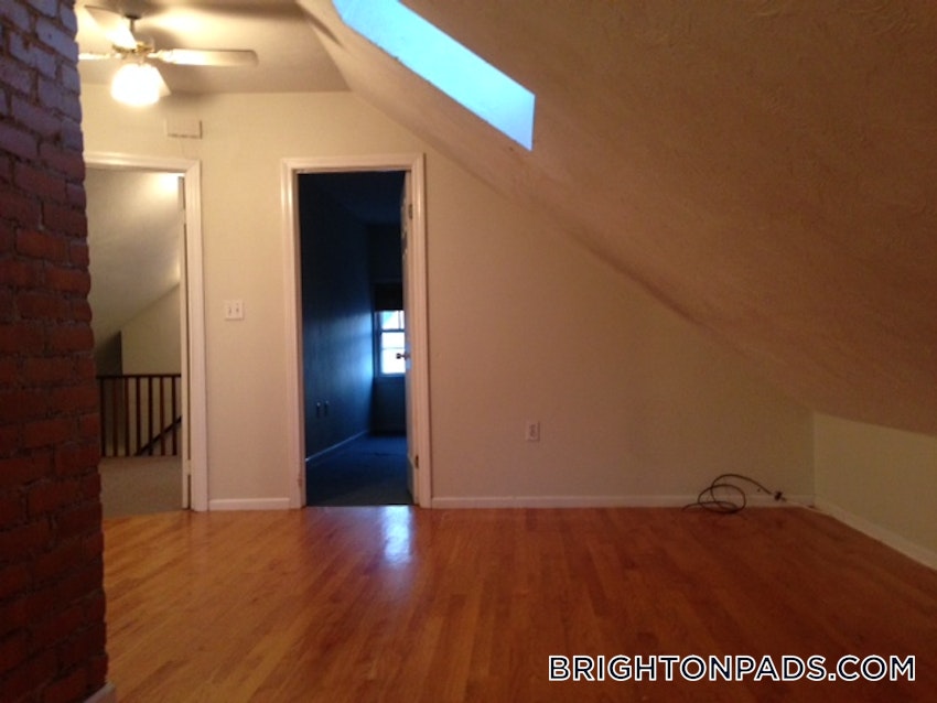 BOSTON - BRIGHTON - OAK SQUARE - 2 Beds, 1 Bath - Image 6