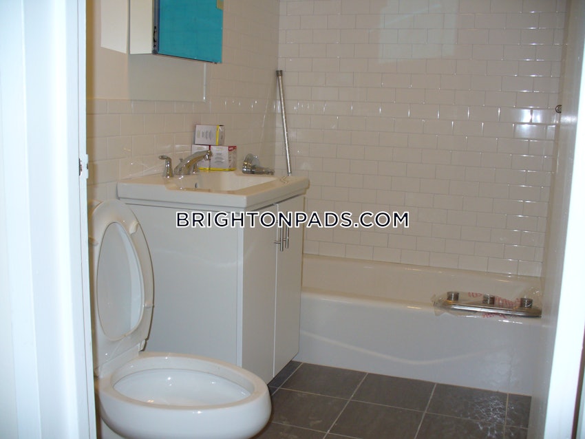 BOSTON - BRIGHTON - OAK SQUARE - 2 Beds, 1 Bath - Image 36