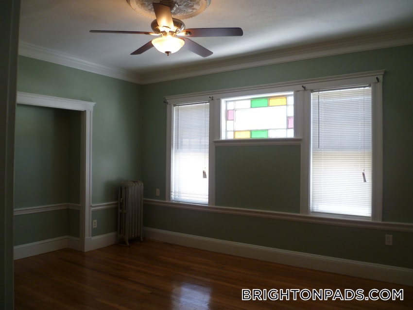 BOSTON - BRIGHTON - OAK SQUARE - 3 Beds, 1 Bath - Image 10