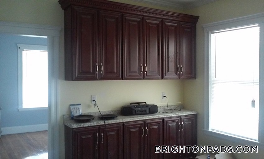 BOSTON - BRIGHTON - OAK SQUARE - 3 Beds, 1 Bath - Image 19