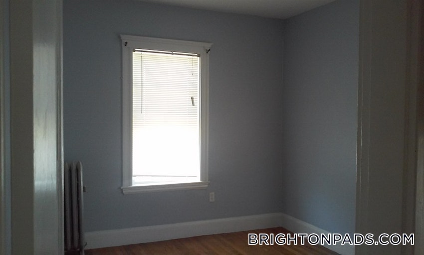 BOSTON - BRIGHTON - OAK SQUARE - 3 Beds, 1 Bath - Image 23