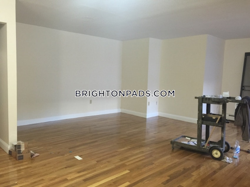 BOSTON - BRIGHTON - OAK SQUARE - 2 Beds, 1 Bath - Image 32