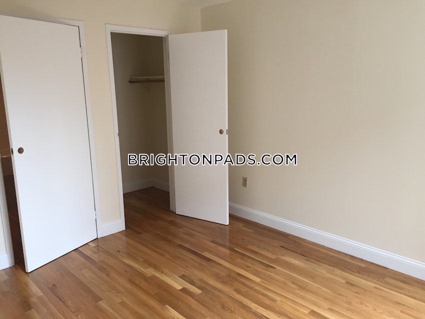 BOSTON - BRIGHTON - OAK SQUARE - 1 Bed, 1 Bath - Image 9