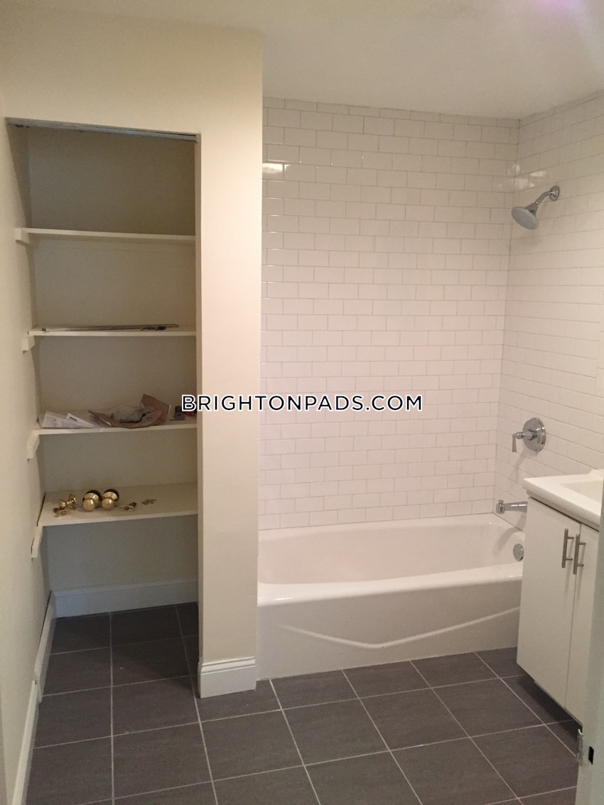 BOSTON - BRIGHTON - OAK SQUARE - 1 Bed, 1 Bath - Image 24