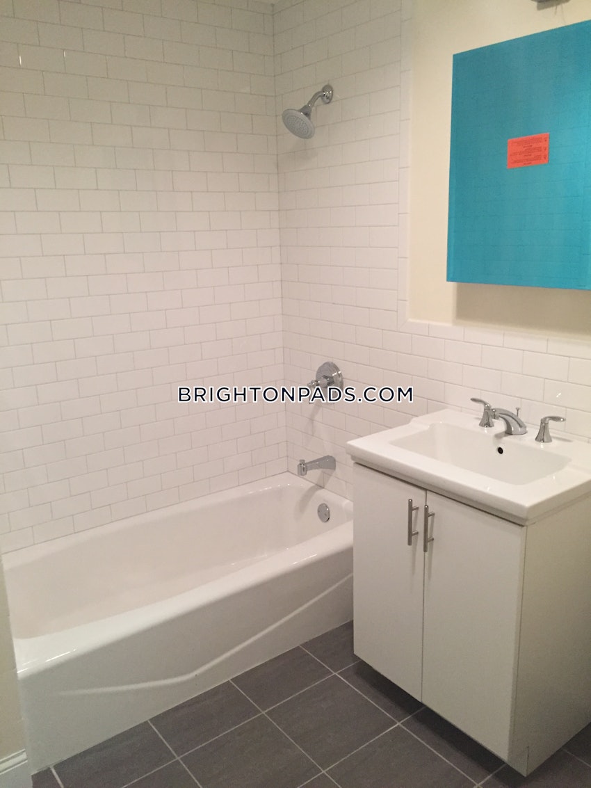BOSTON - BRIGHTON - OAK SQUARE - 1 Bed, 1 Bath - Image 22