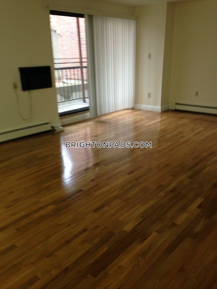 BOSTON - BRIGHTON - OAK SQUARE - 2 Beds, 1 Bath - Image 30