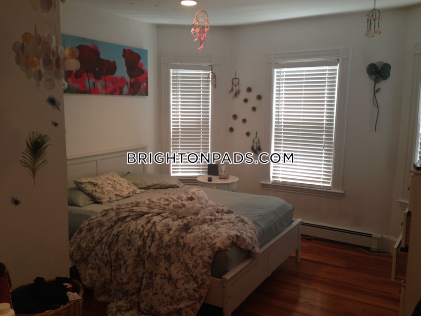 BOSTON - BRIGHTON - OAK SQUARE - 3 Beds, 2 Baths - Image 39