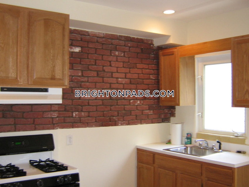 BOSTON - BRIGHTON - OAK SQUARE - 3 Beds, 1 Bath - Image 7