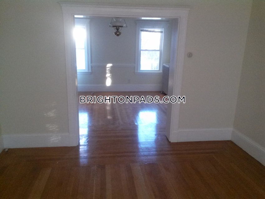 BOSTON - BRIGHTON - OAK SQUARE - 5 Beds, 3 Baths - Image 33