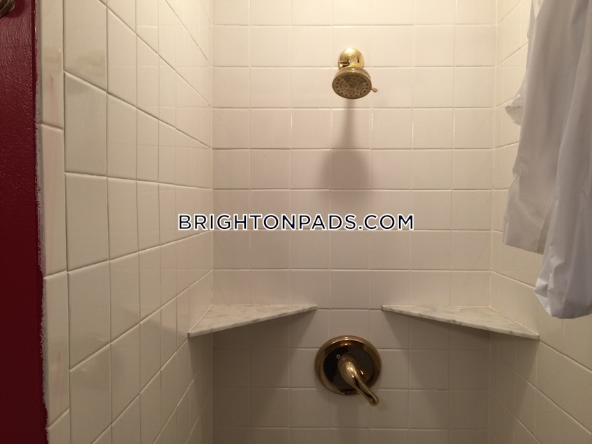 BOSTON - BRIGHTON - OAK SQUARE - 5 Beds, 3 Baths - Image 9