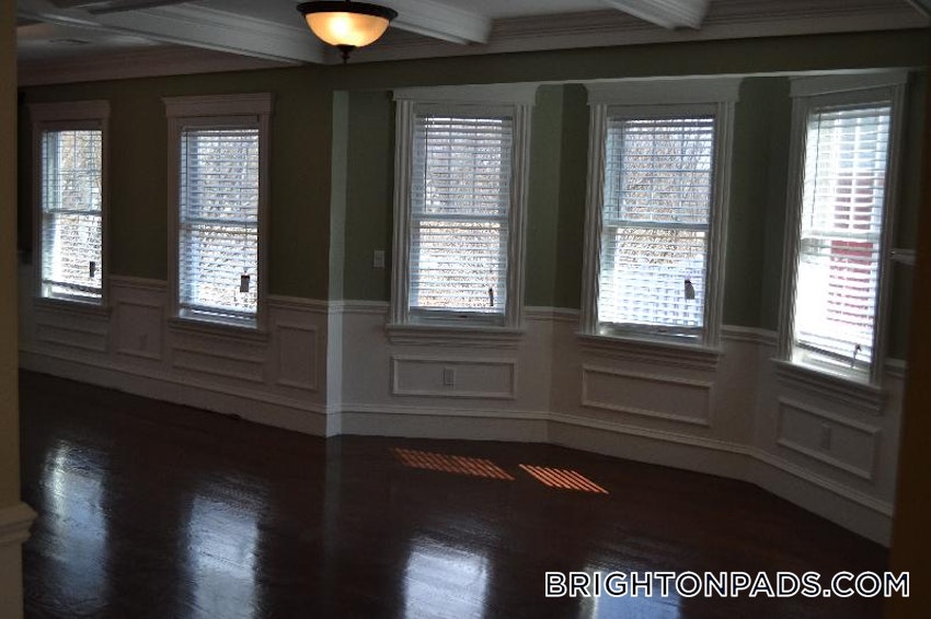 BOSTON - BRIGHTON - OAK SQUARE - 4 Beds, 3 Baths - Image 5