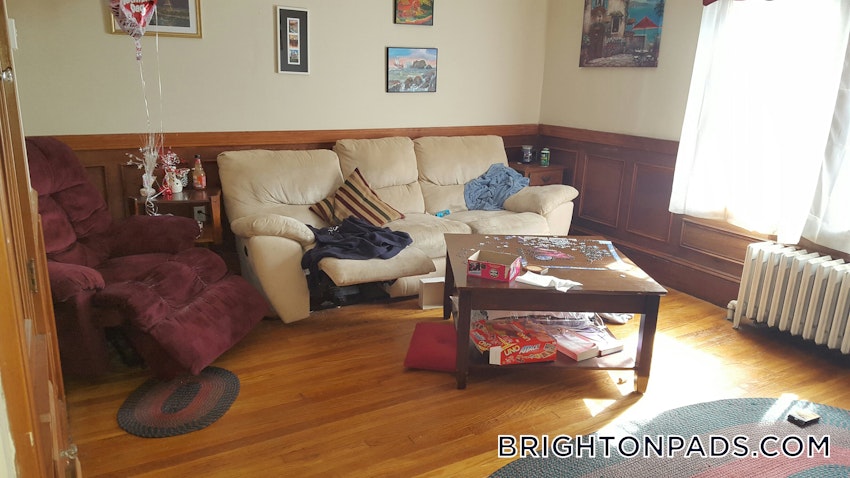 BOSTON - BRIGHTON - OAK SQUARE - 3 Beds, 1 Bath - Image 1