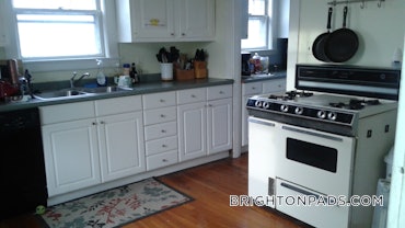 Brighton Center - Brighton, Boston, MA - 3 Beds, 1 Bath - $3,000 - ID#4552032