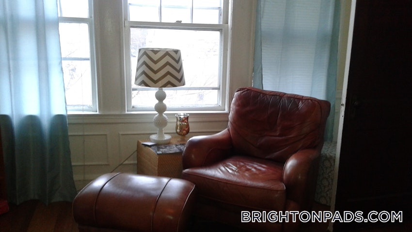 BOSTON - BRIGHTON - BRIGHTON CENTER - 3 Beds, 1 Bath - Image 2