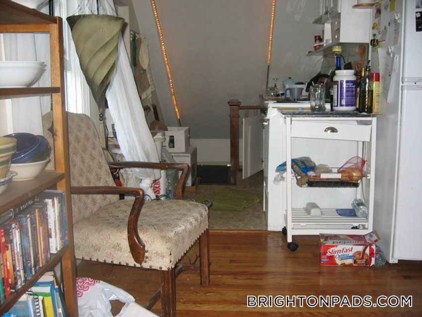 BOSTON - BRIGHTON - OAK SQUARE - 2 Beds, 1 Bath - Image 11