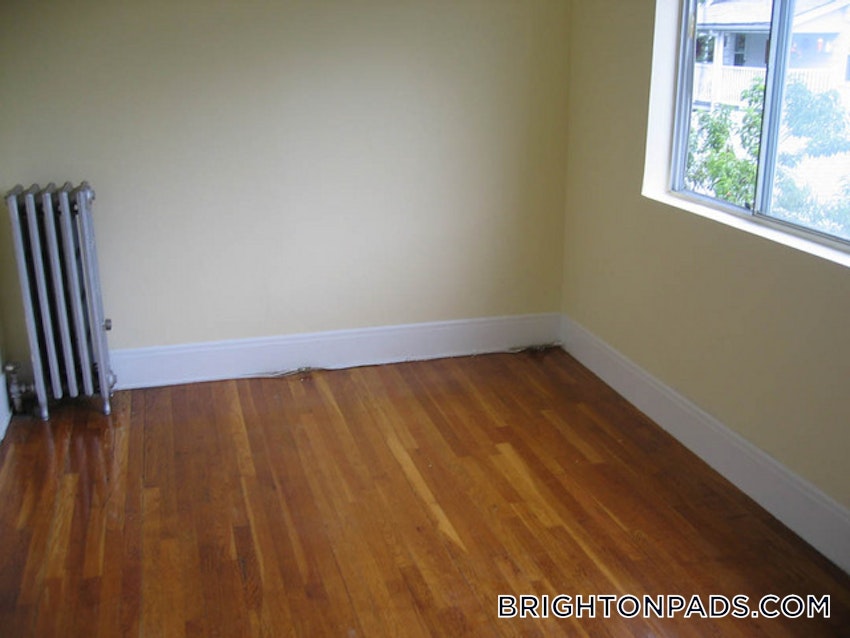 BOSTON - BRIGHTON - OAK SQUARE - 3 Beds, 1 Bath - Image 19