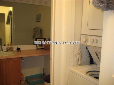 Boston - 2 Beds, 2 Baths