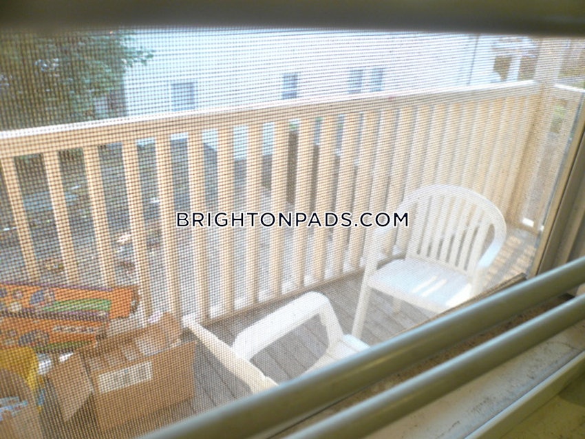 BOSTON - BRIGHTON- WASHINGTON ST./ ALLSTON ST. - 4 Beds, 2 Baths - Image 9