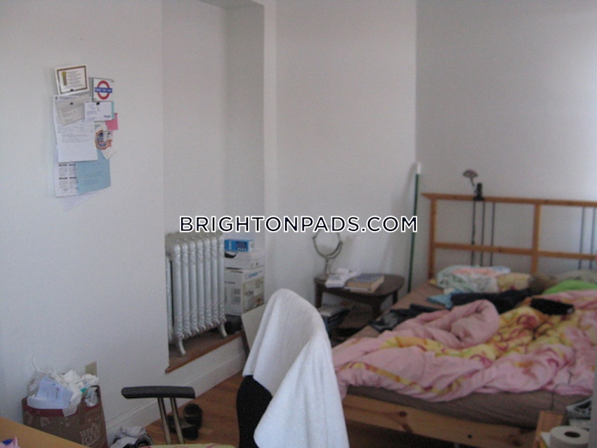 BOSTON - BRIGHTON- WASHINGTON ST./ ALLSTON ST. - 4 Beds, 2 Baths - Image 2