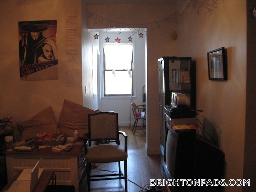 BOSTON - BRIGHTON- WASHINGTON ST./ ALLSTON ST. - 4 Beds, 2 Baths - Image 3