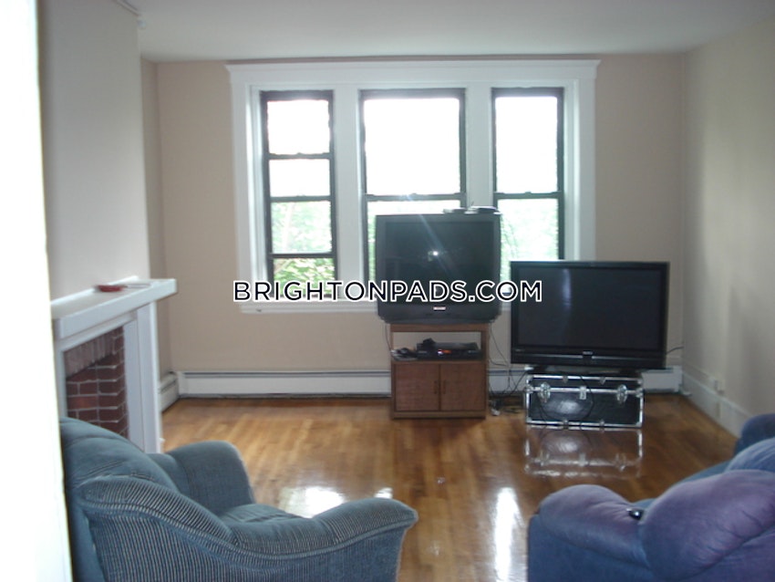 BOSTON - BRIGHTON- WASHINGTON ST./ ALLSTON ST. - 4 Beds, 1 Bath - Image 2