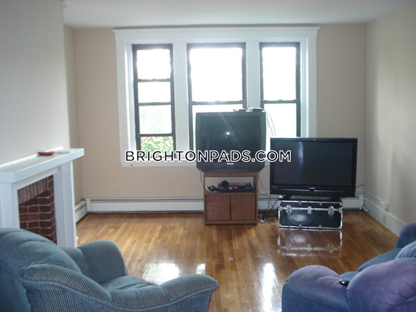 BOSTON - BRIGHTON- WASHINGTON ST./ ALLSTON ST. - 4 Beds, 1 Bath - Image 1