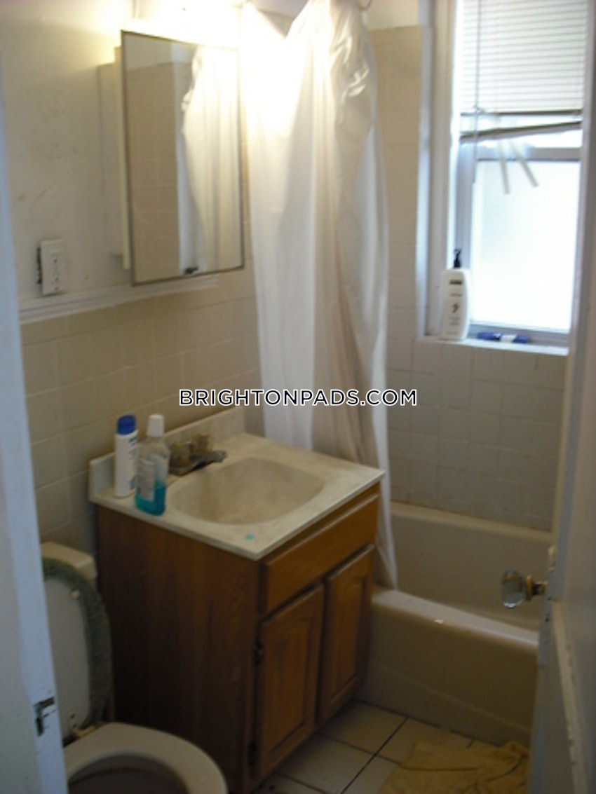 BOSTON - BRIGHTON- WASHINGTON ST./ ALLSTON ST. - 4 Beds, 1.5 Baths - Image 33