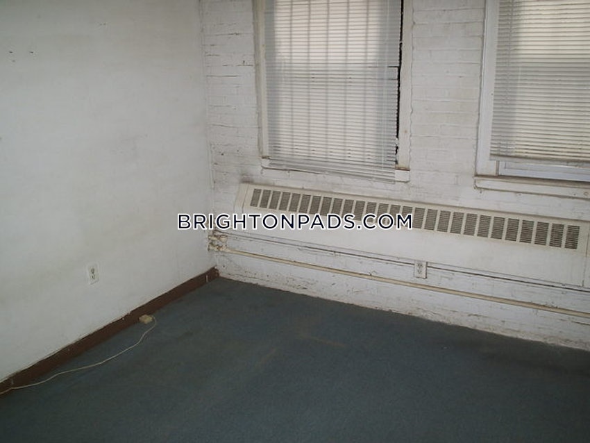 BOSTON - BRIGHTON - OAK SQUARE - 1 Bed, 1 Bath - Image 38