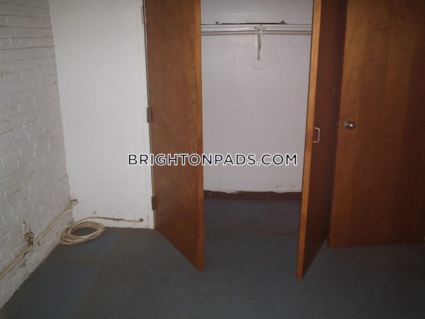 BOSTON - BRIGHTON - OAK SQUARE - 1 Bed, 1 Bath - Image 37