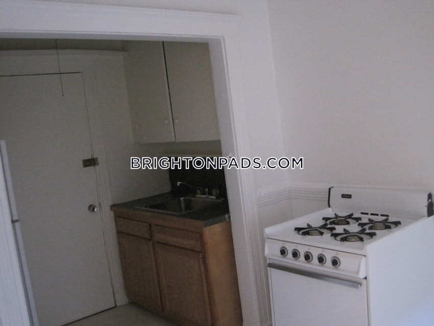 BOSTON - ALLSTON/BRIGHTON BORDER - 2 Beds, 1 Bath - Image 9