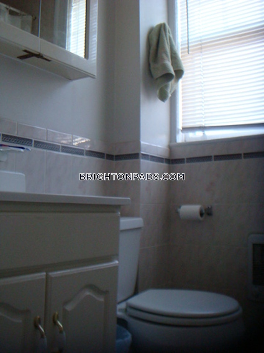 BOSTON - BRIGHTON- WASHINGTON ST./ ALLSTON ST. - 4 Beds, 2 Baths - Image 8