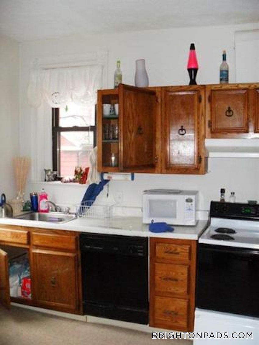 BOSTON - BRIGHTON- WASHINGTON ST./ ALLSTON ST. - 2 Beds, 1 Bath - Image 3