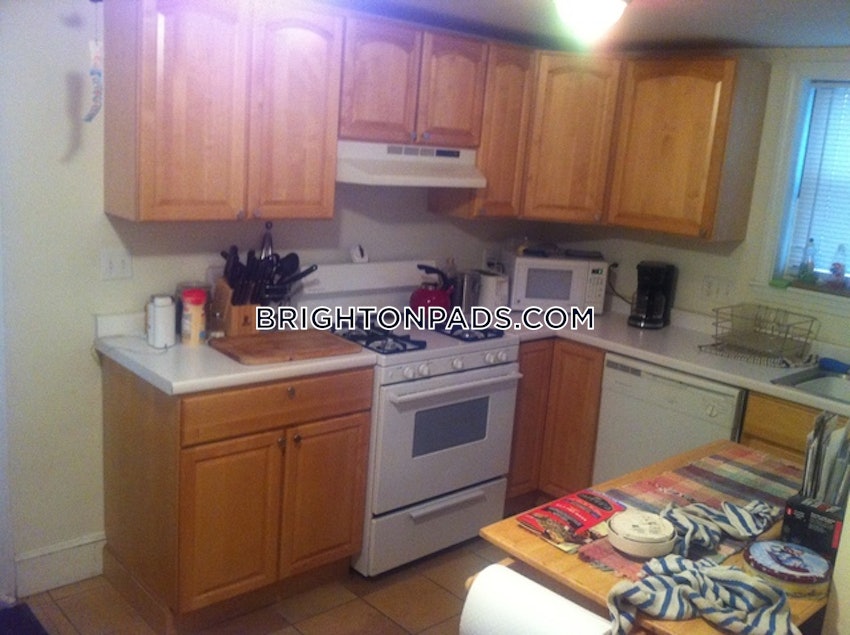 BOSTON - BRIGHTON- WASHINGTON ST./ ALLSTON ST. - 2 Beds, 1 Bath - Image 4