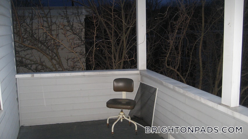 BOSTON - BRIGHTON- WASHINGTON ST./ ALLSTON ST. - 4 Beds, 2 Baths - Image 9