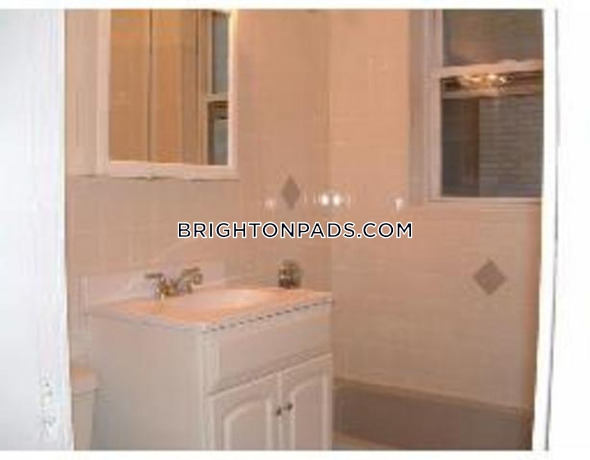 BOSTON - BRIGHTON- WASHINGTON ST./ ALLSTON ST. - 4 Beds, 2 Baths - Image 1