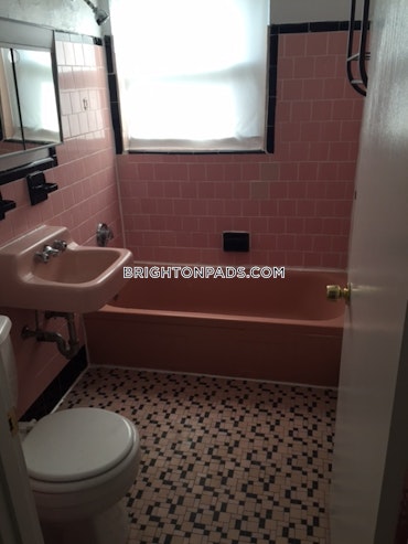 Boston - 1 Beds, 1 Baths