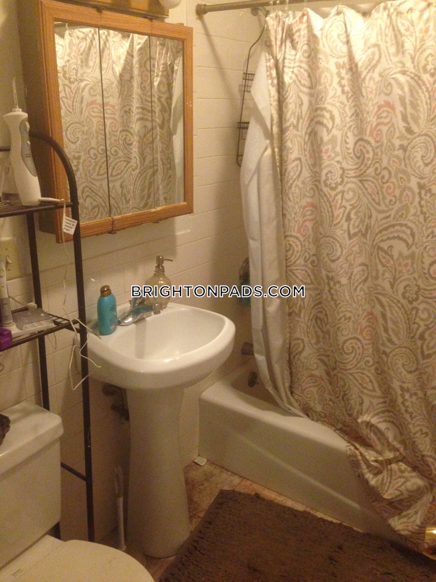 BOSTON - BRIGHTON- WASHINGTON ST./ ALLSTON ST. - 4 Beds, 2 Baths - Image 3