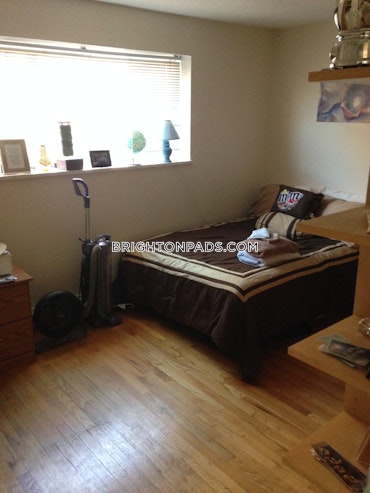 Boston - 2 Beds, 1 Baths