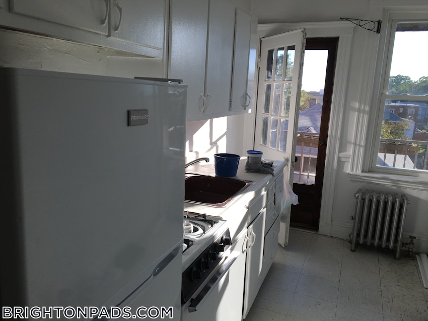 BOSTON - BRIGHTON- WASHINGTON ST./ ALLSTON ST. - Studio , 1 Bath - Image 2