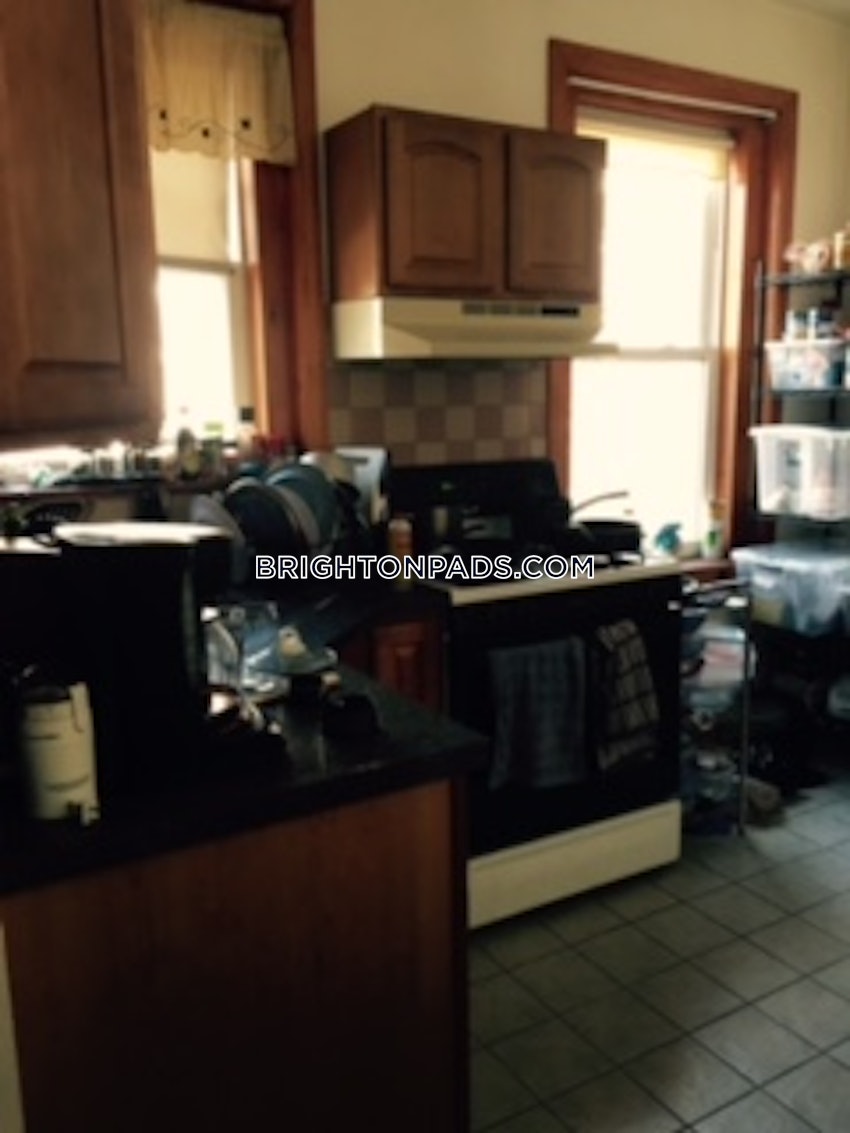 BOSTON - BRIGHTON- WASHINGTON ST./ ALLSTON ST. - 2 Beds, 1 Bath - Image 4