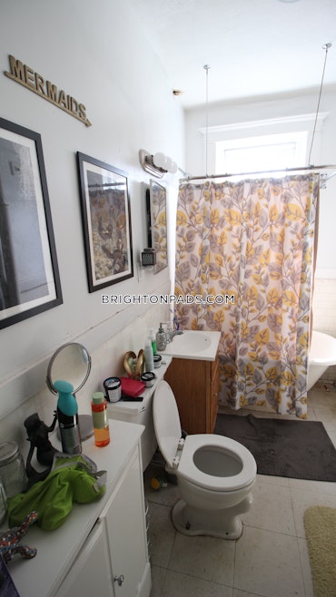 Boston - 2 Beds, 1 Baths