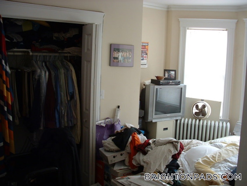 BOSTON - BRIGHTON- WASHINGTON ST./ ALLSTON ST. - 4 Beds, 2 Baths - Image 20