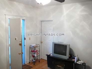 Boston - 4 Beds, 2 Baths