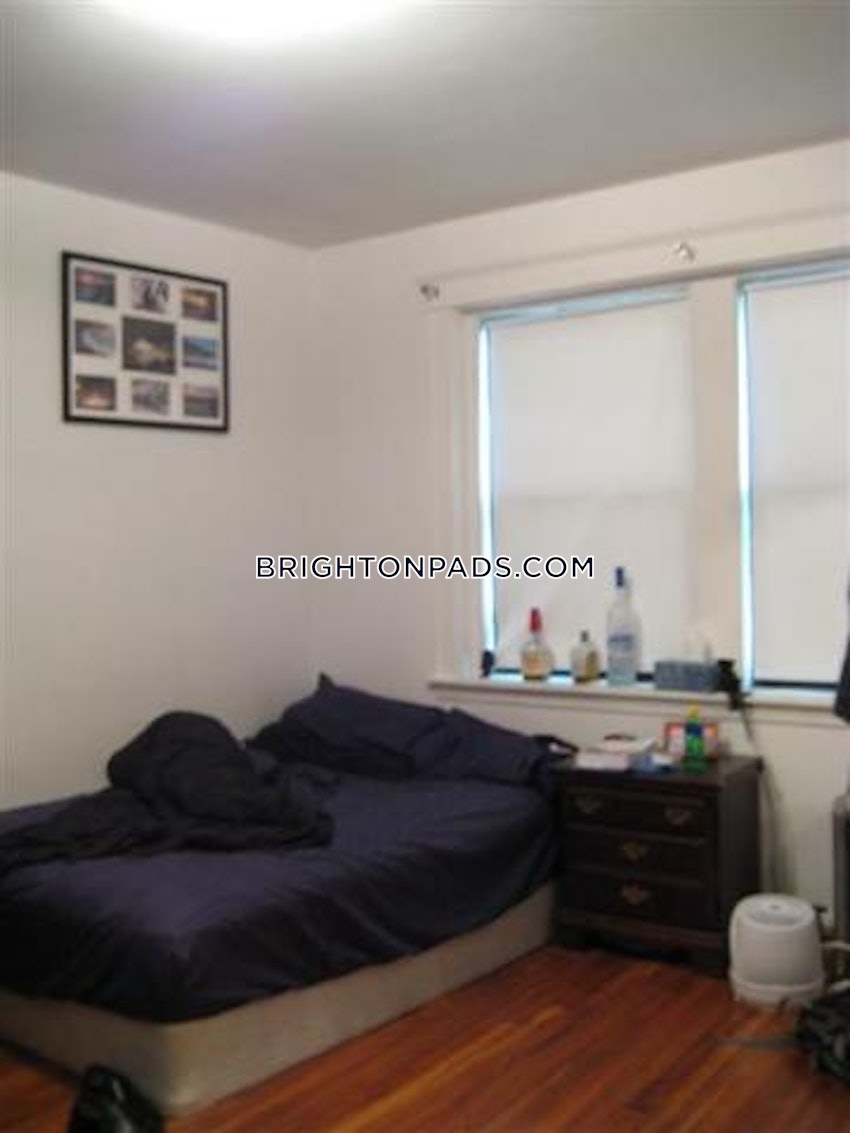 BOSTON - BRIGHTON- WASHINGTON ST./ ALLSTON ST. - 4 Beds, 2 Baths - Image 14