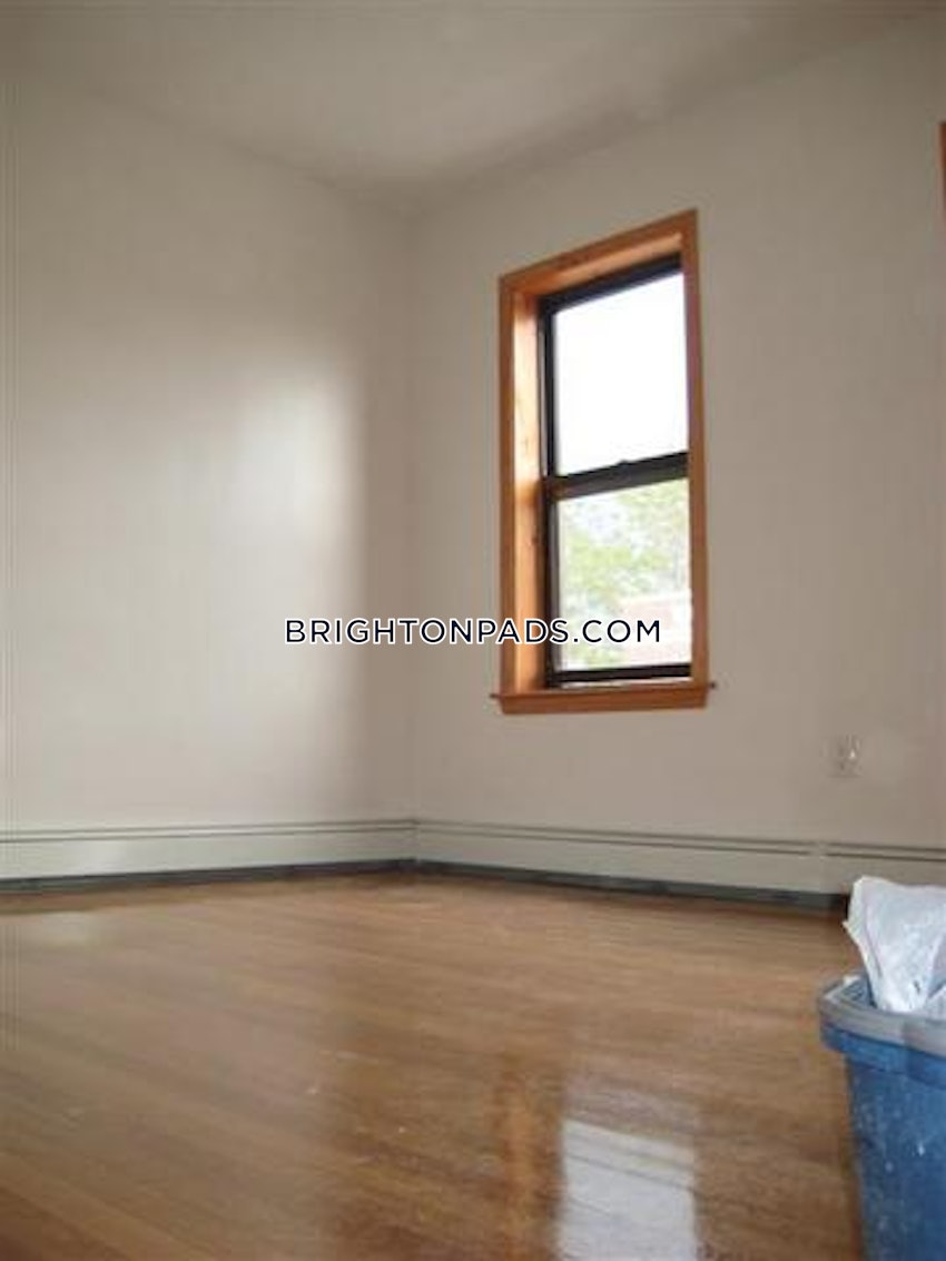 BOSTON - BRIGHTON- WASHINGTON ST./ ALLSTON ST. - 3 Beds, 1 Bath - Image 3