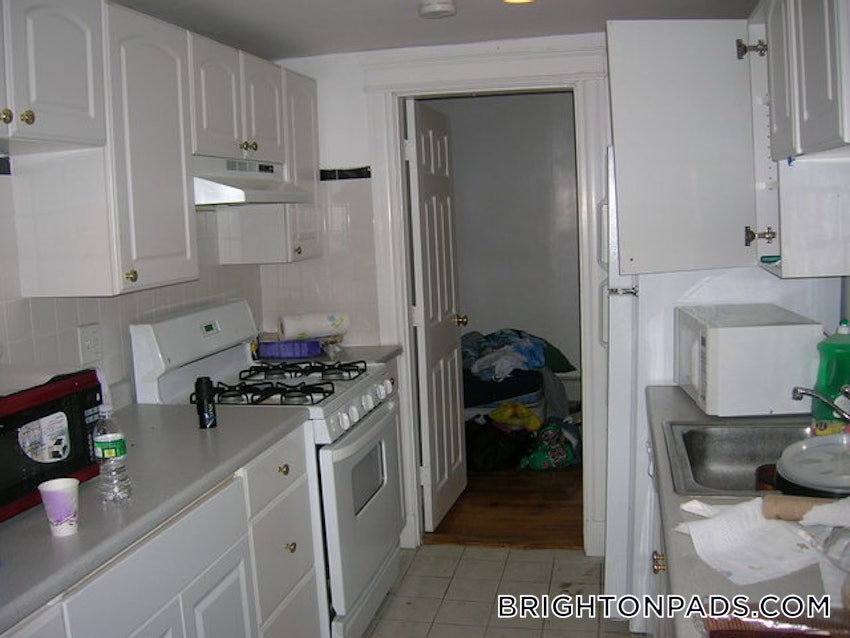 BOSTON - BRIGHTON- WASHINGTON ST./ ALLSTON ST. - 3 Beds, 2 Baths - Image 6