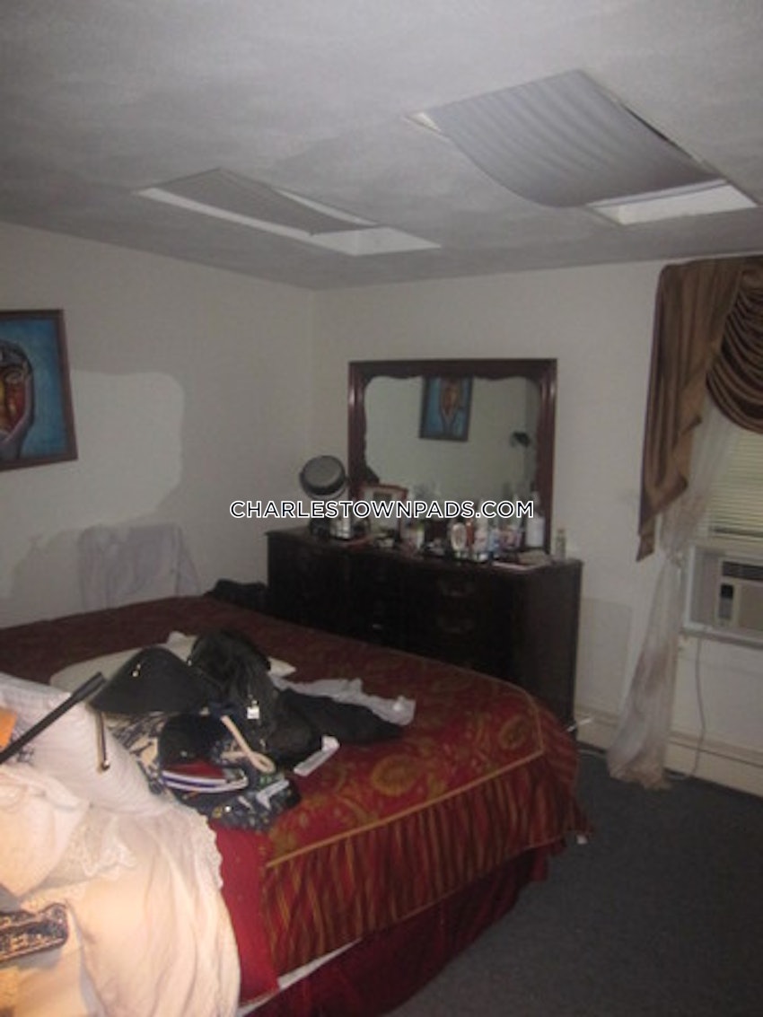 BOSTON - CHARLESTOWN - 3 Beds, 1 Bath - Image 1